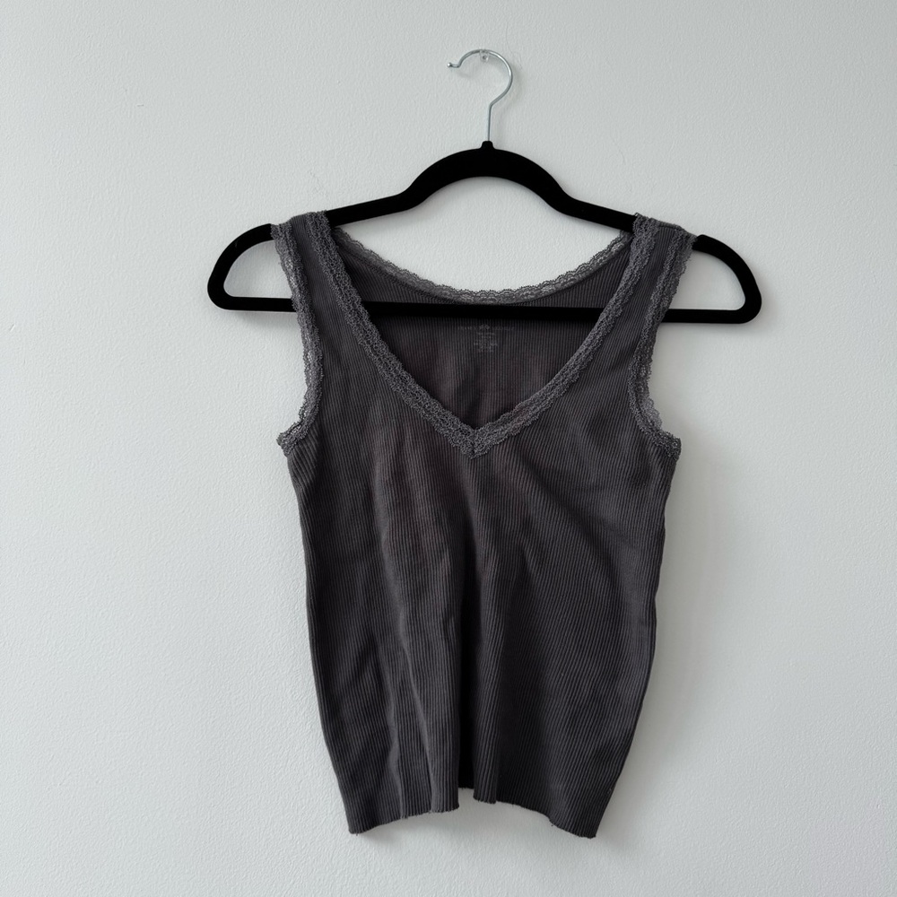 Brandy Melville Gray Fitted Sleeveless Tank Top